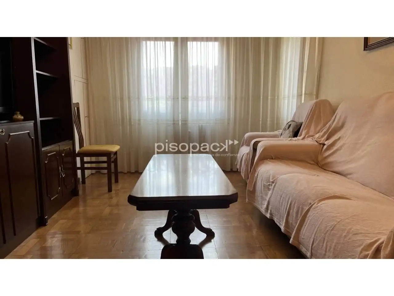 Sala de estar de Piso en venta en  Pamplona / Iruña con Calefacción y Alarma