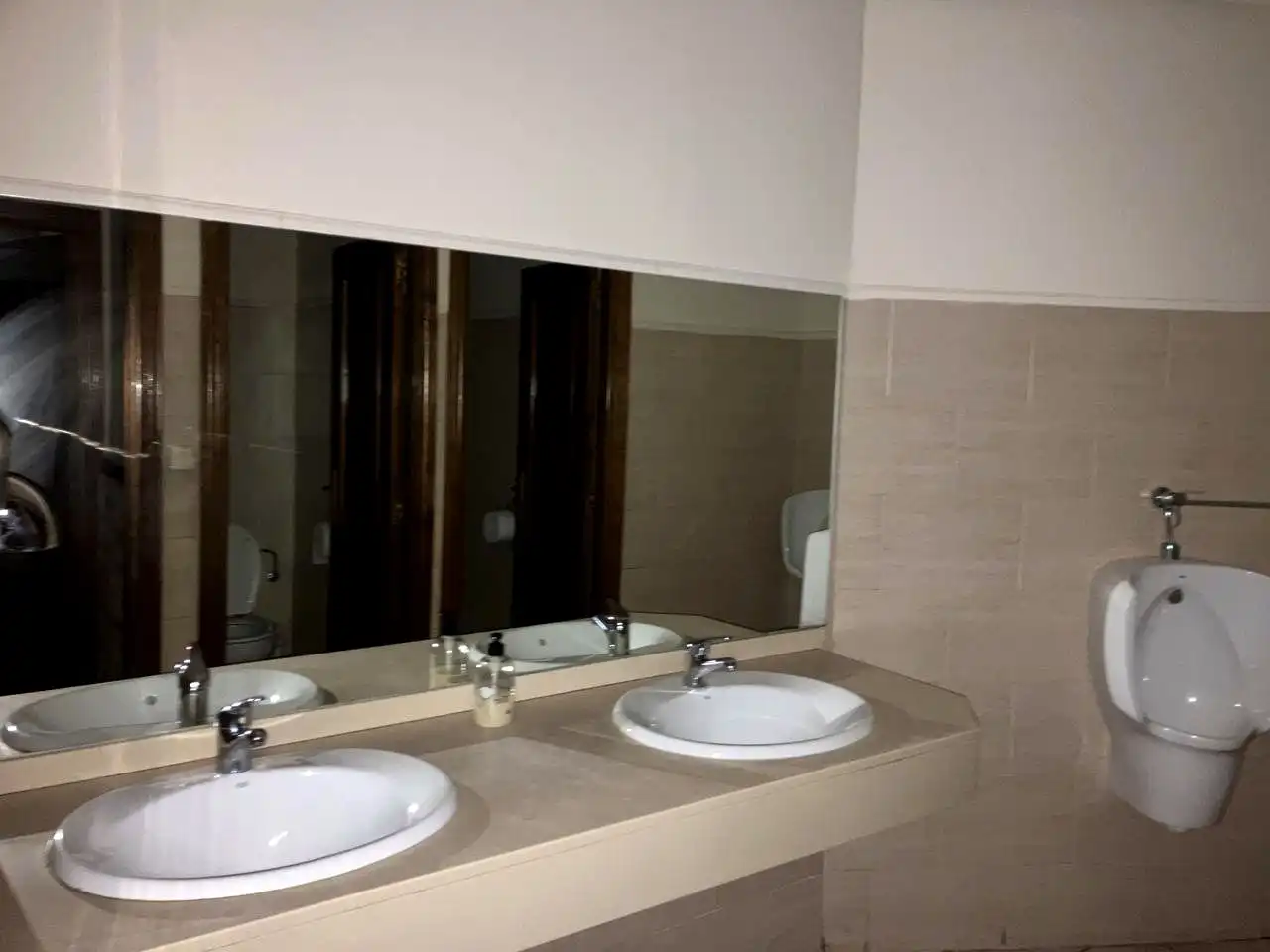 Baño de Local en venta en Las Rozas de Madrid
