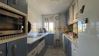 Kitchen of Flat for sale in  Sevilla Capital  with Storage room