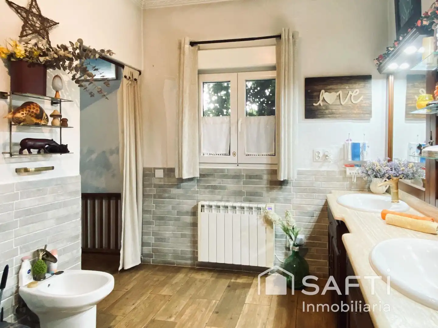 Baño de Finca rústica en venta en Llombai con Calefacción