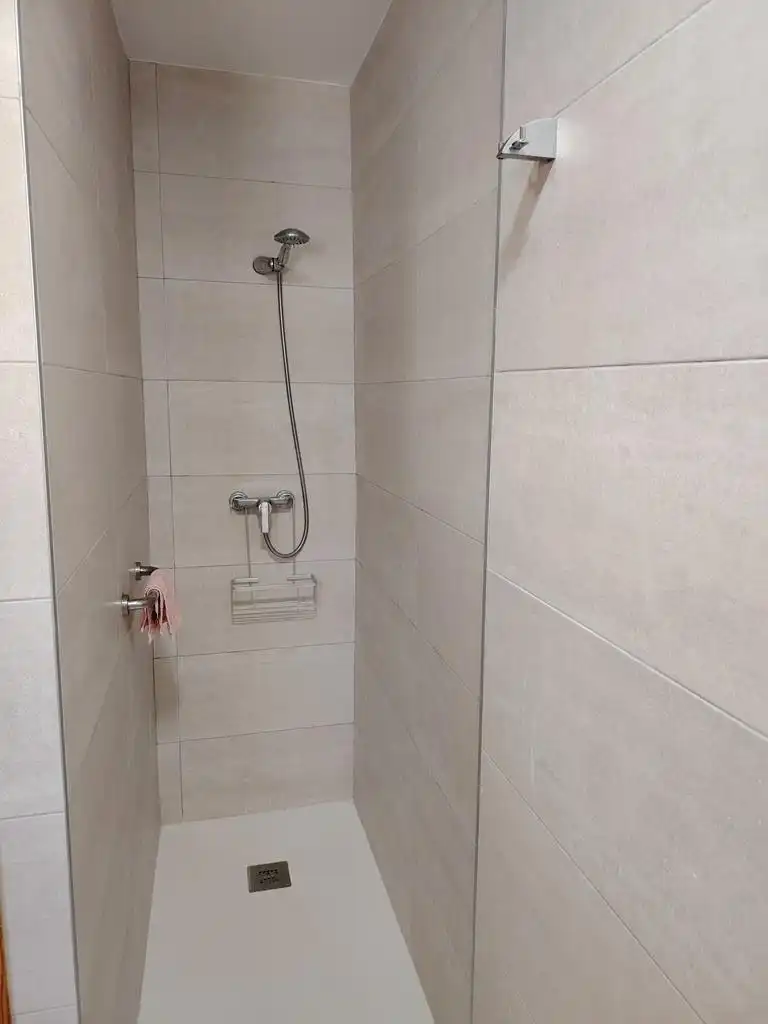 Badezimmer von Haus oder Chalet zur Miete in Olocau mit Möbliert