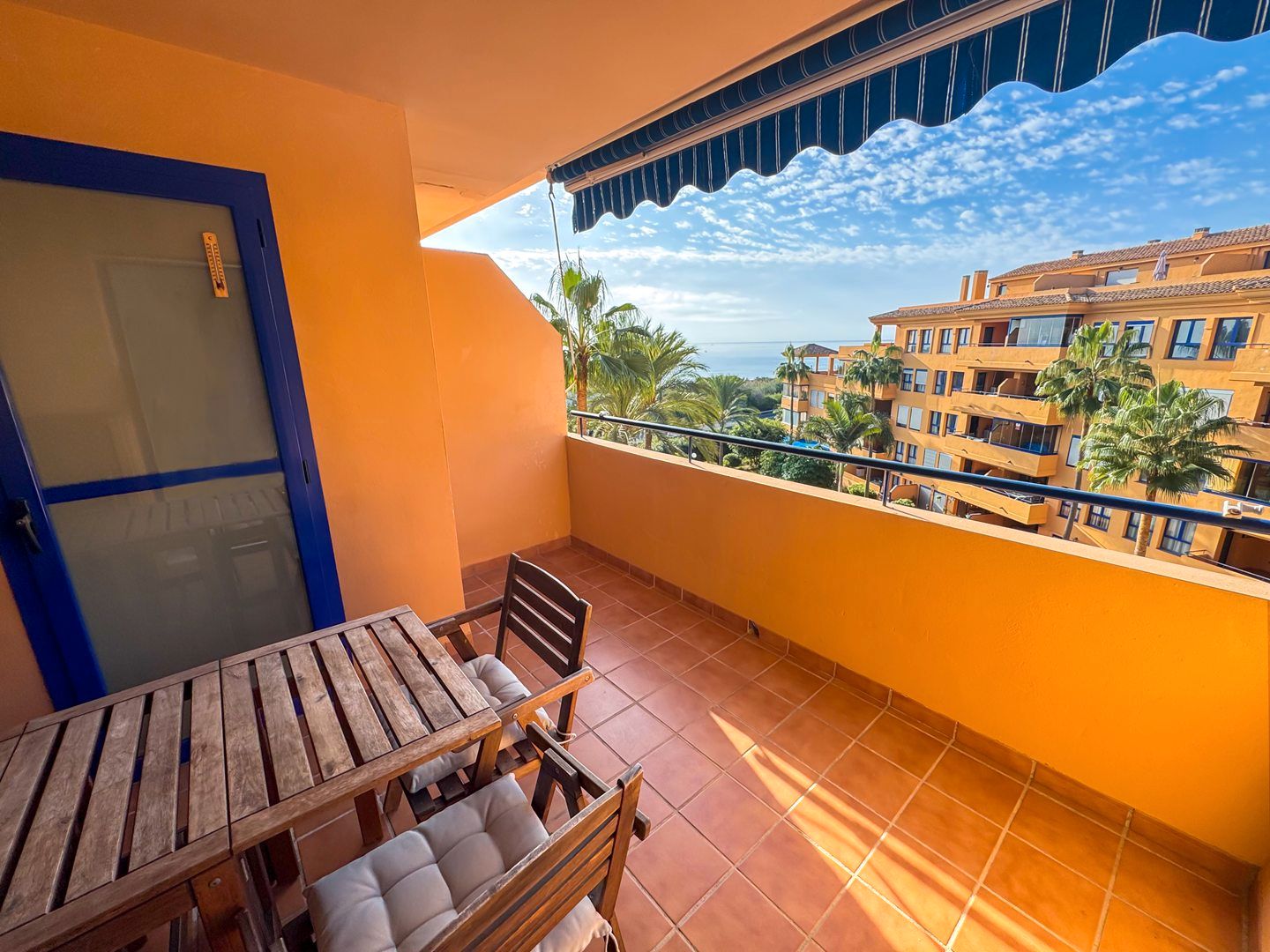 Terrassa de Apartament en venda en Manilva amb Aire condicionat, Calefacció i Terrassa