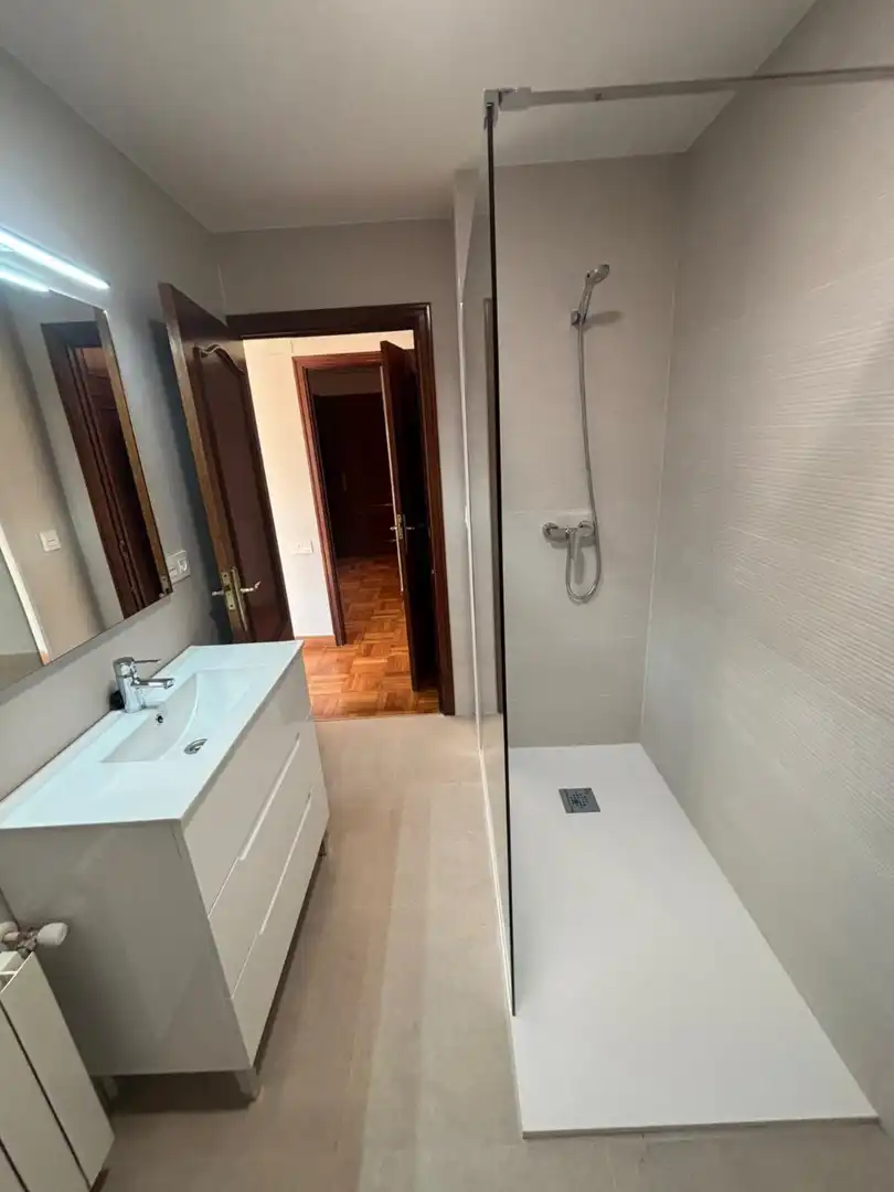 Bathroom of Apartments for rent in Murcia  with Air Conditioner and Heating