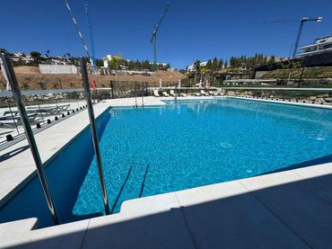 Apartment with pool for sale in Aralia