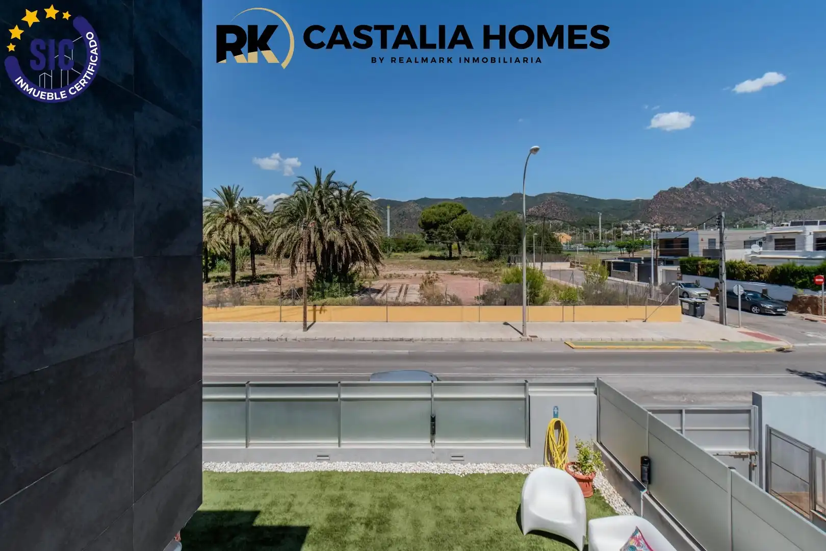 Vista exterior de Casa o xalet en venda en Benicasim / Benicàssim amb Aire condicionat, Calefacció i Jardí privat