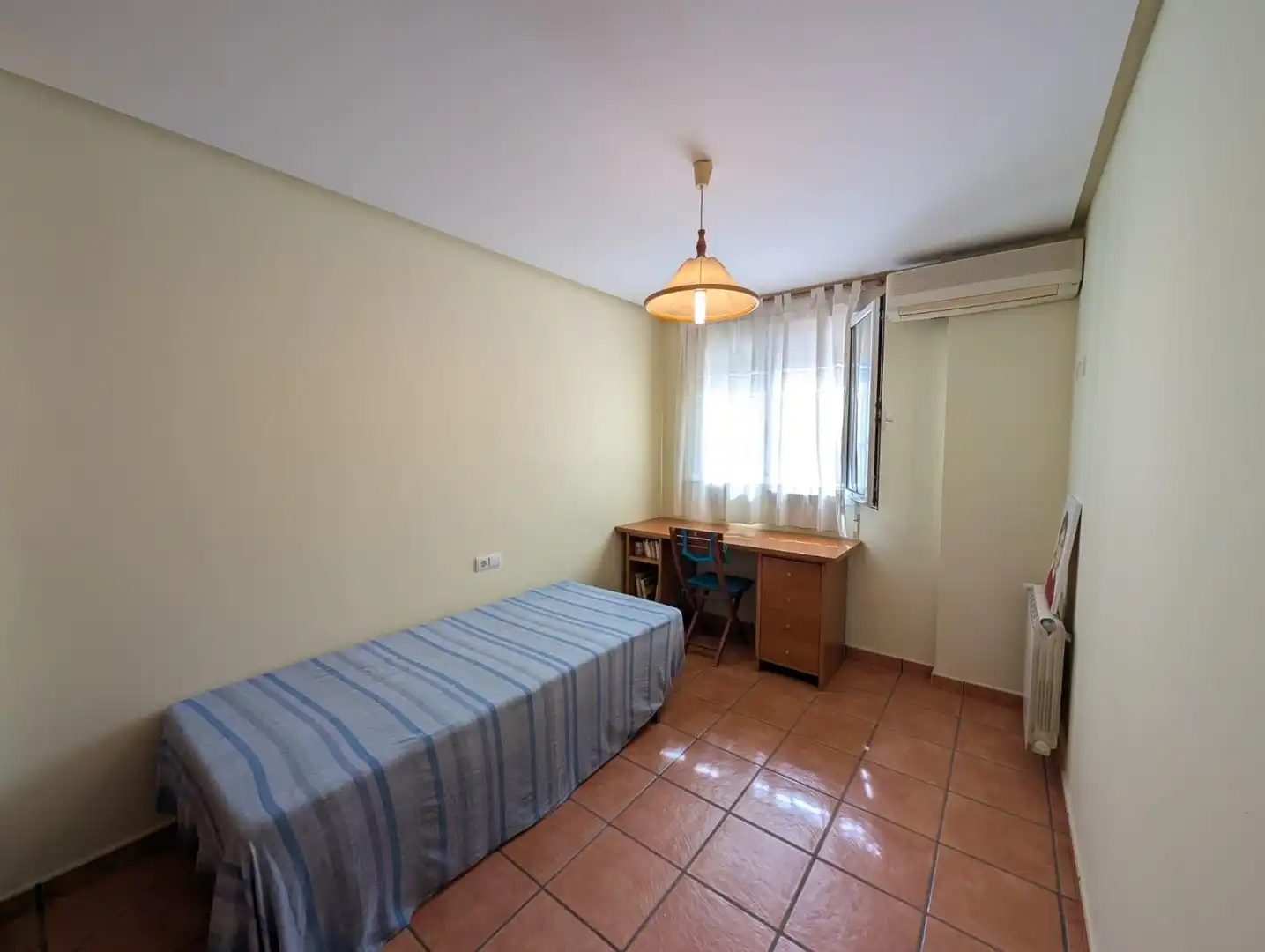 Schlafzimmer von Haus oder Chalet zum Verkauf in Gandia mit Heizung, Privatgarten und Terrasse