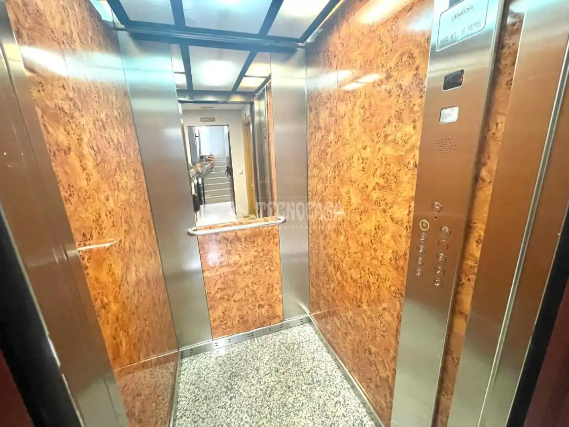 Piso en venta en Madrid con Aire acondicionado, Calefacción y Balcón