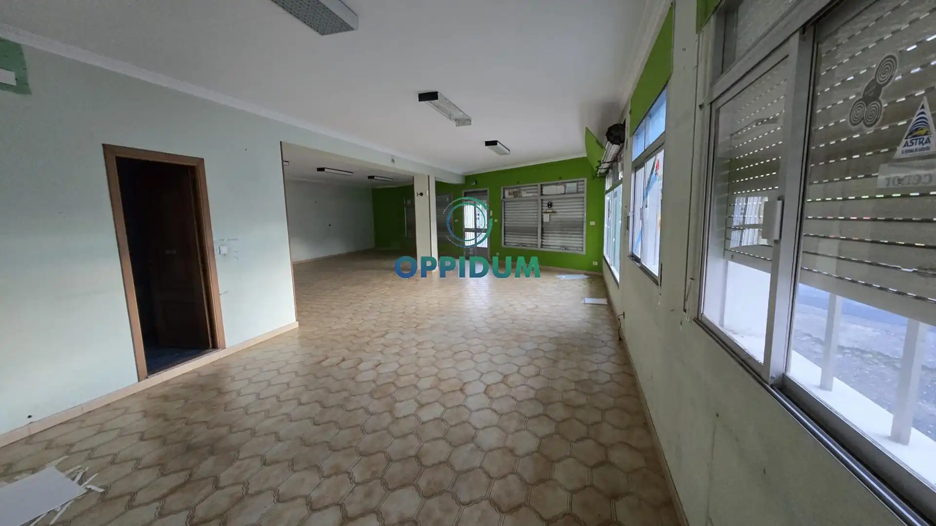 Commercial properties for sale in Cariño