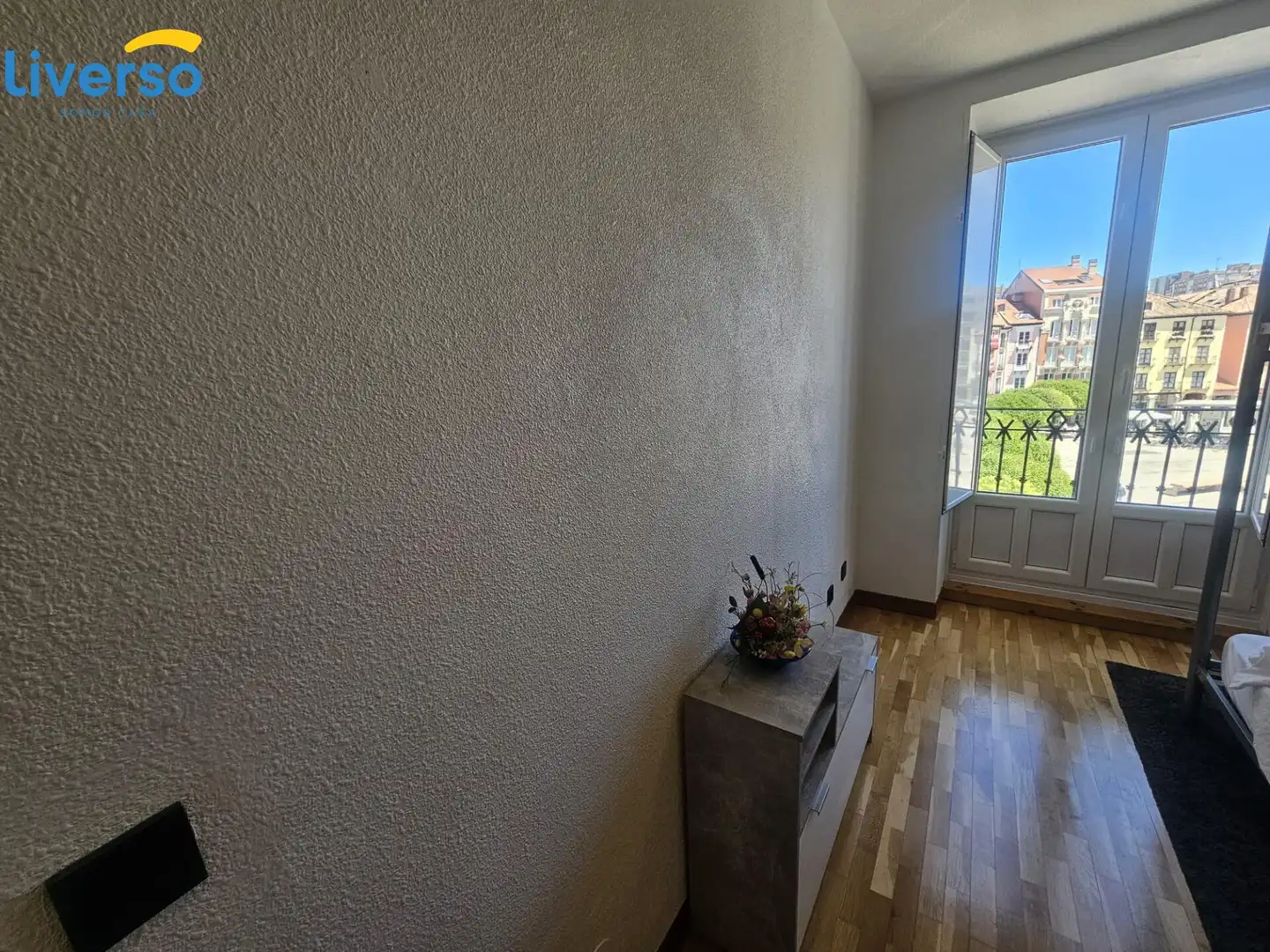 Terrassa de Pis de lloguer en Burgos amb Calefacció, Parquet i Moblat