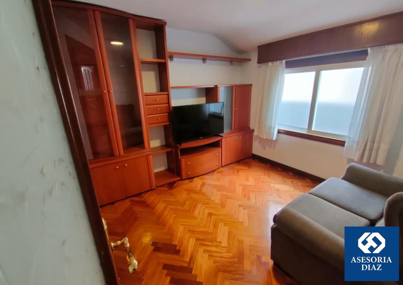 Flat to rent in Rúa Pintor Joaquín Vaamonde, Ensanche