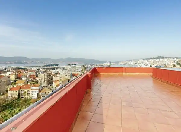 Appartamento con ascensore in vendita a Avenida da Atlántida, imagen 4