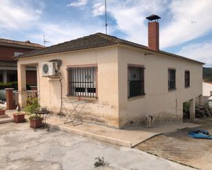 Exterior view of House or chalet for sale in La Bisbal del Penedès  with Air Conditioner