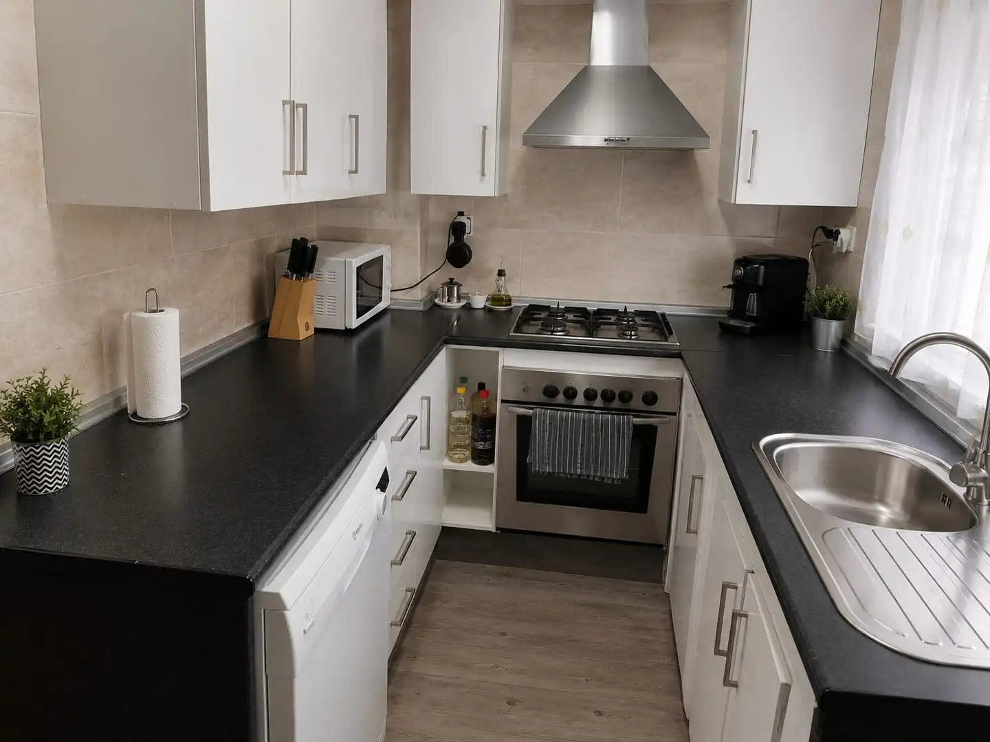 Cuina de Casa o xalet en venda en Lliçà de Vall amb Aire condicionat, Calefacció i Jardí privat