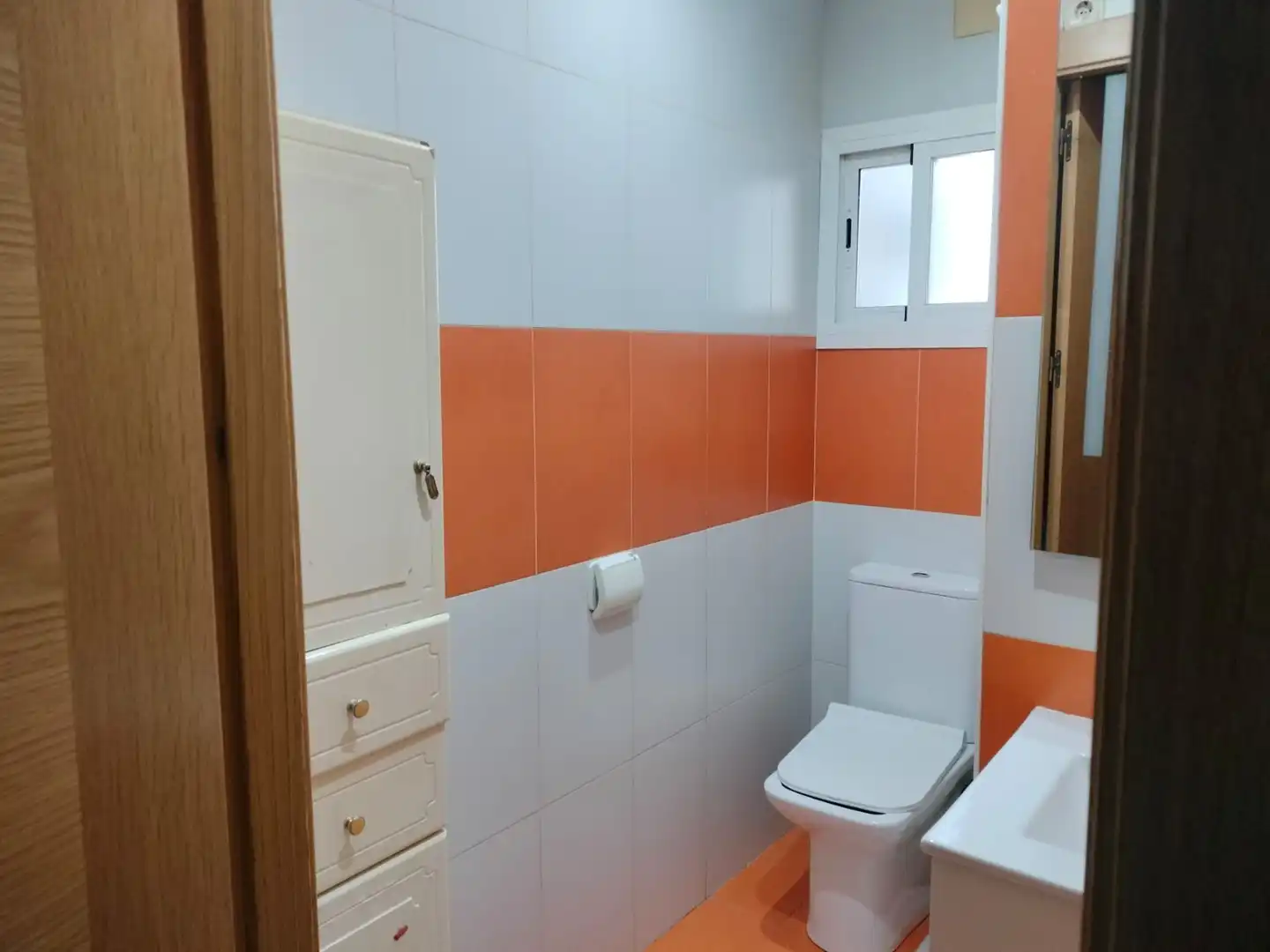 Badezimmer von Wohnung zur Miete in Puertollano mit Klimaanlage und Möbliert