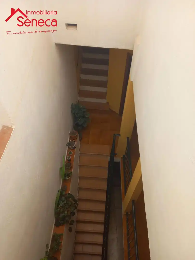 Casa adosada en venda en Córdoba amb Aire condicionat