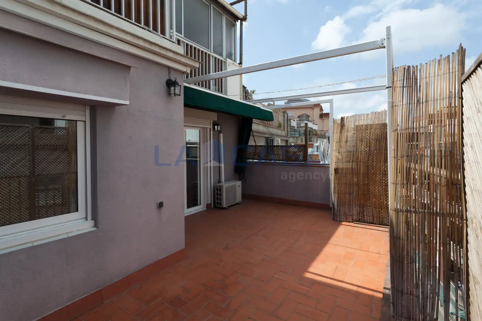 Terraza de Piso en venta en L'Hospitalet de Llobregat con Aire acondicionado, Calefacción y Parquet