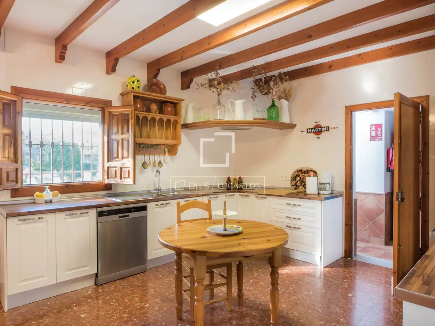 Cuina de Casa o xalet en venda en Málaga amb Aire condicionat, Calefacció i Jardí privat