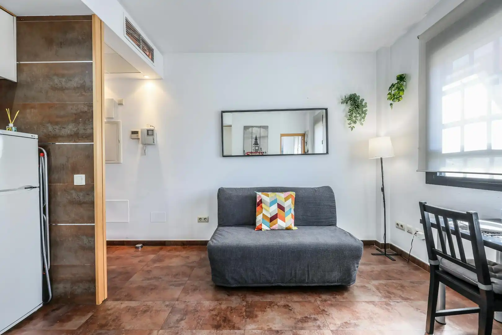 Living room of Flat for rent in Madrid  with Air Conditioner, Heating and Furnished