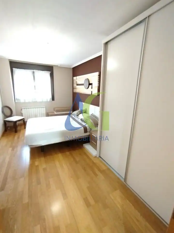 Bedroom of Flat for sale in Villaquilambre  with Heating, Parquet flooring and Storage room