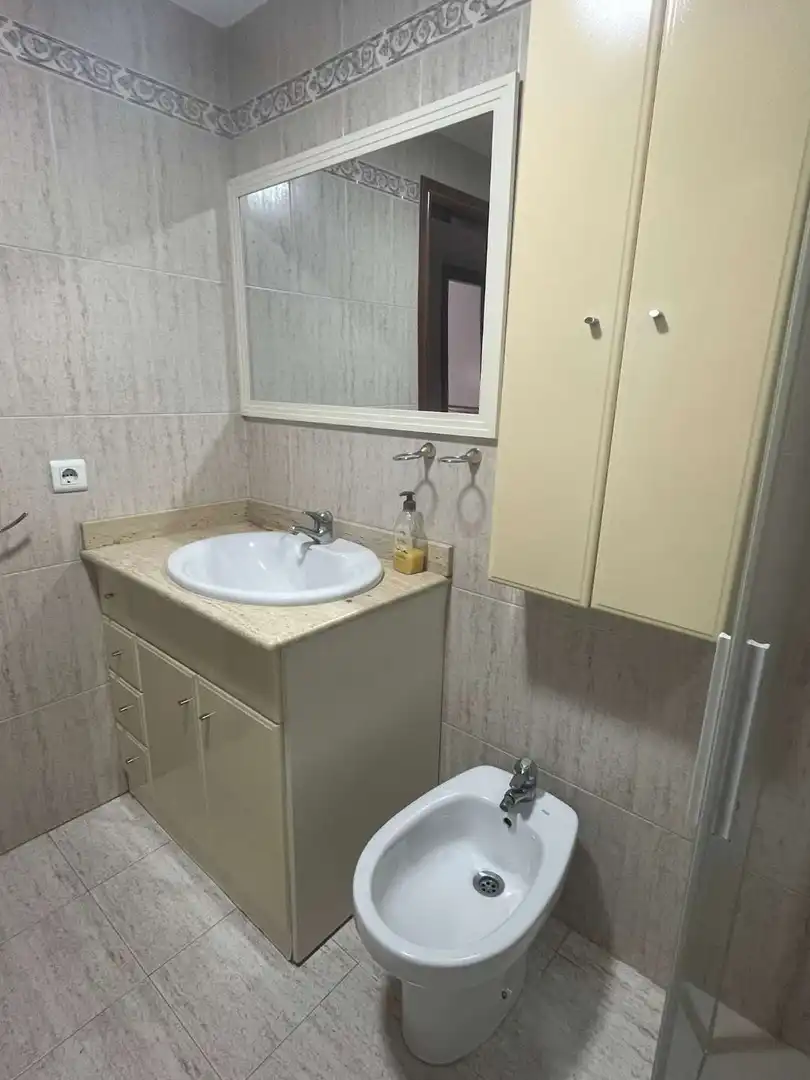 Bathroom of Flat for sale in Vélez-Málaga  with Air Conditioner, Terrace and Swimming Pool