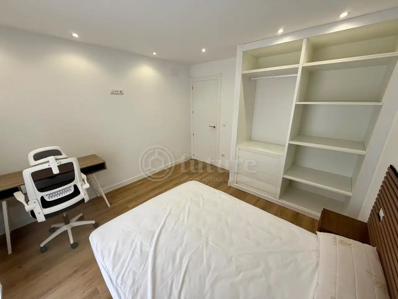 Schlafzimmer von Wohnung zur untervermieten in Salamanca mit Heizung, Möbliert und Balkon