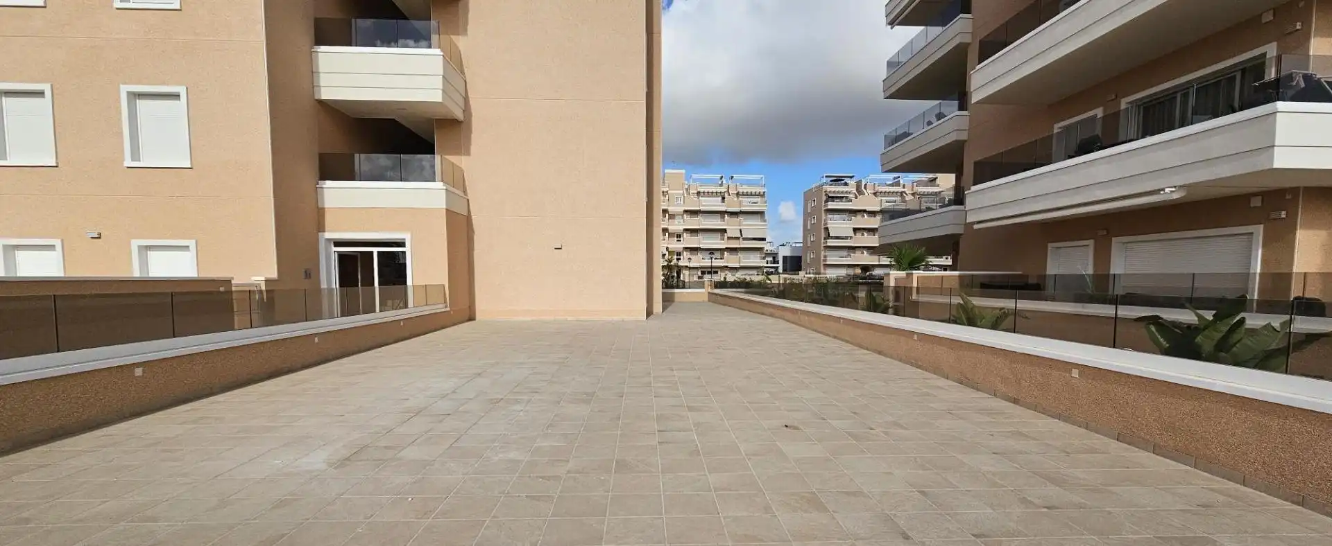 Terraza de Planta baja en venta en Guardamar del Segura con Aire acondicionado, Terraza y Amueblado