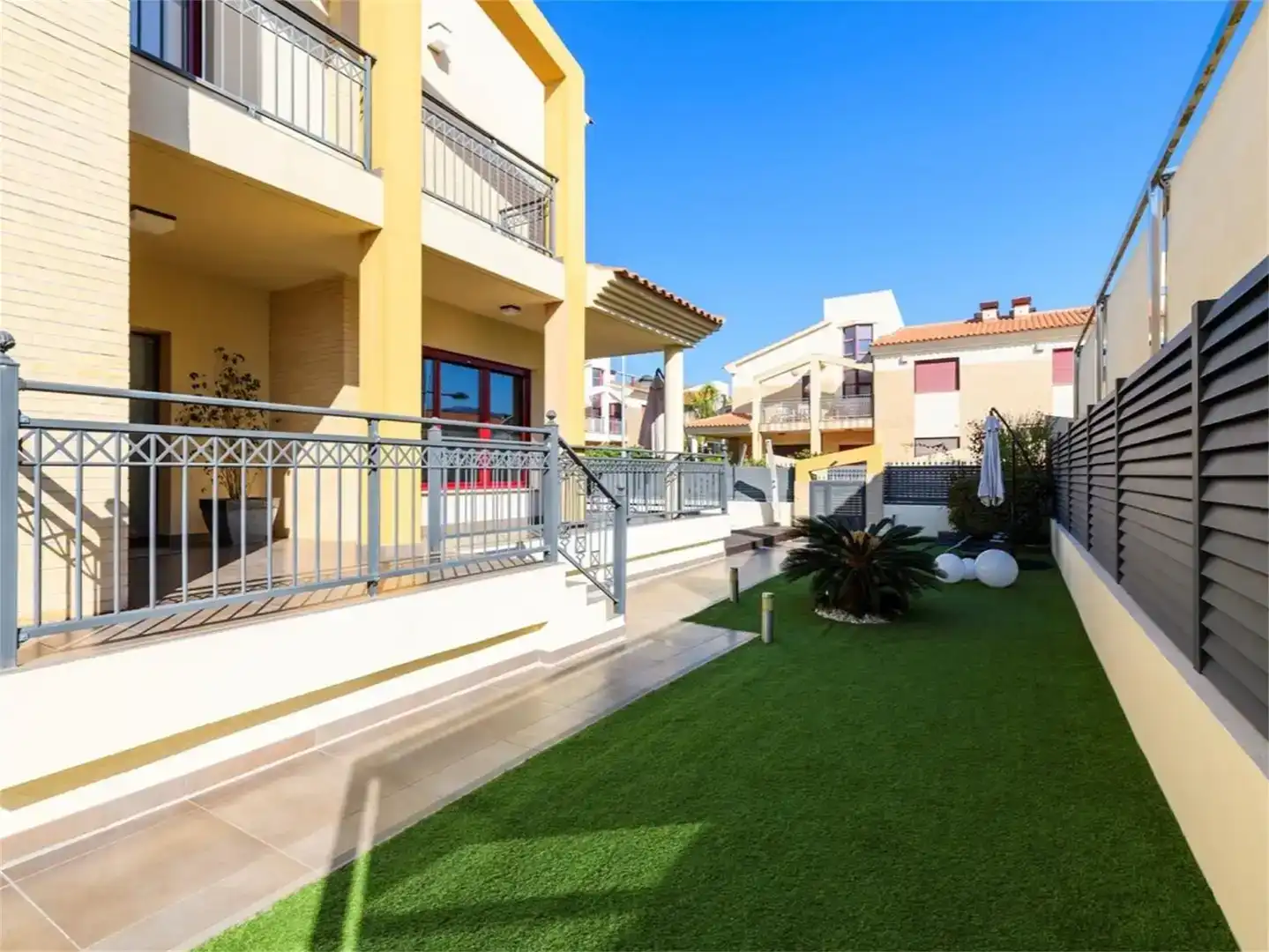 Terrassa de Casa o xalet de lloguer en Oropesa del Mar / Orpesa amb Aire condicionat, Jardí privat i Parquet