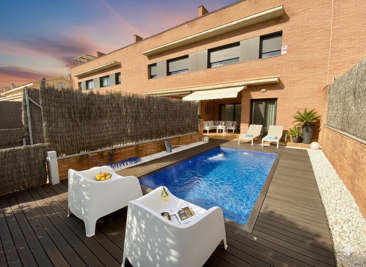 Terraza de Casa adosada en venta en El Masnou con Aire acondicionado, Calefacción y Jardín privado