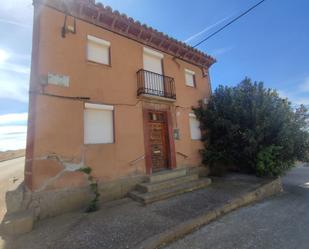 Vista exterior de Casa o xalet en venda en Salillas amb Calefacció i Jardí privat