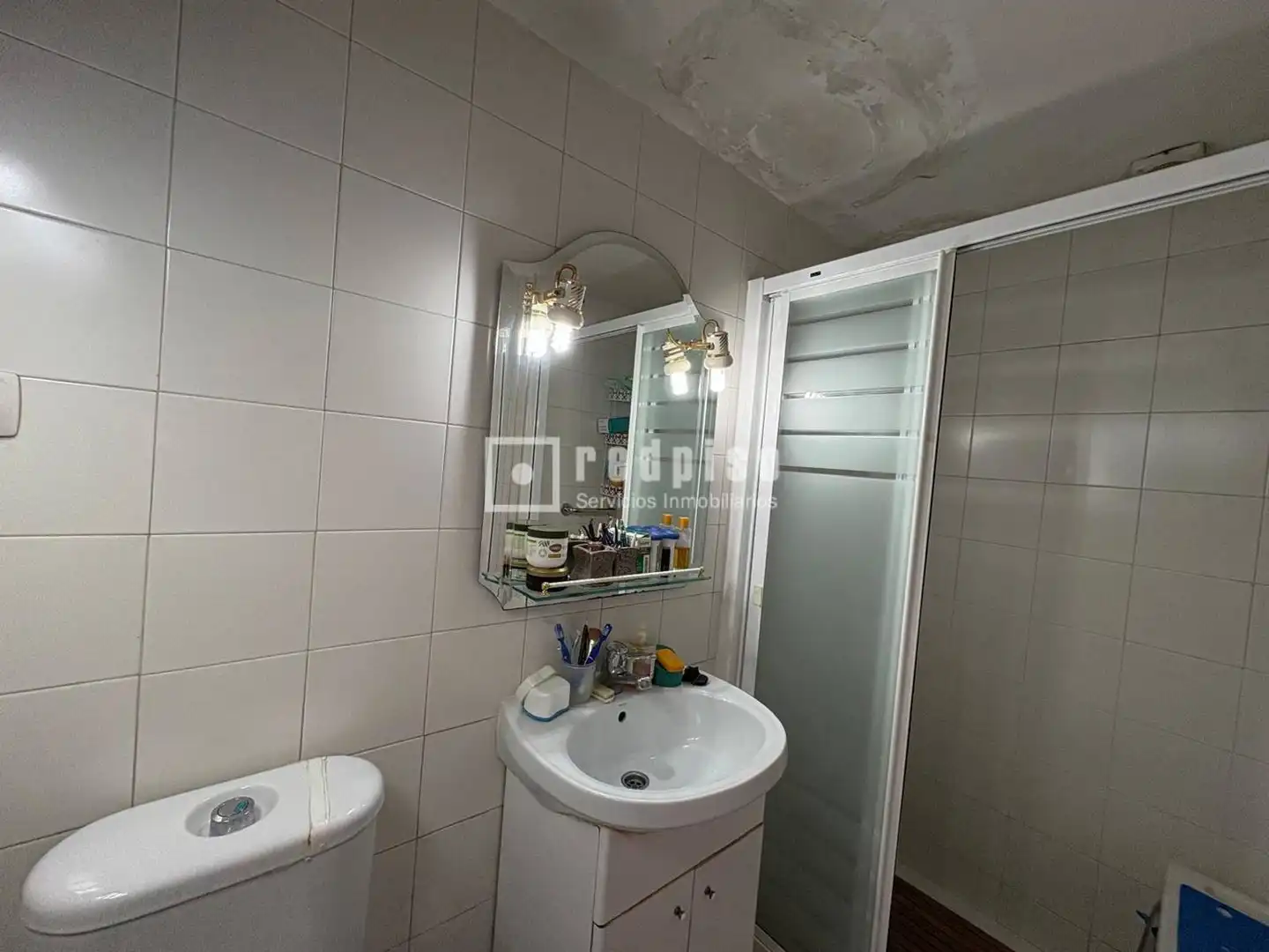 Baño de Piso en venta en Madrid con Calefacción, Jardín privado y Terraza