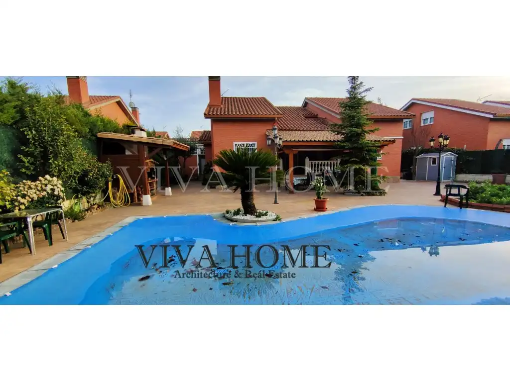 Vista exterior de Casa o chalet en venta en Rivas-Vaciamadrid