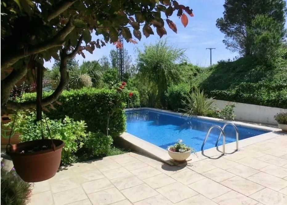 Piscina de Casa o xalet en venda en Figueres amb Jardí privat, Terrassa i Piscina