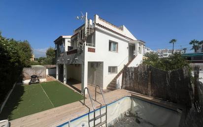 Vista exterior de Casa o xalet en venda en L'Alfàs del Pi amb Aire condicionat, Terrassa i Piscina