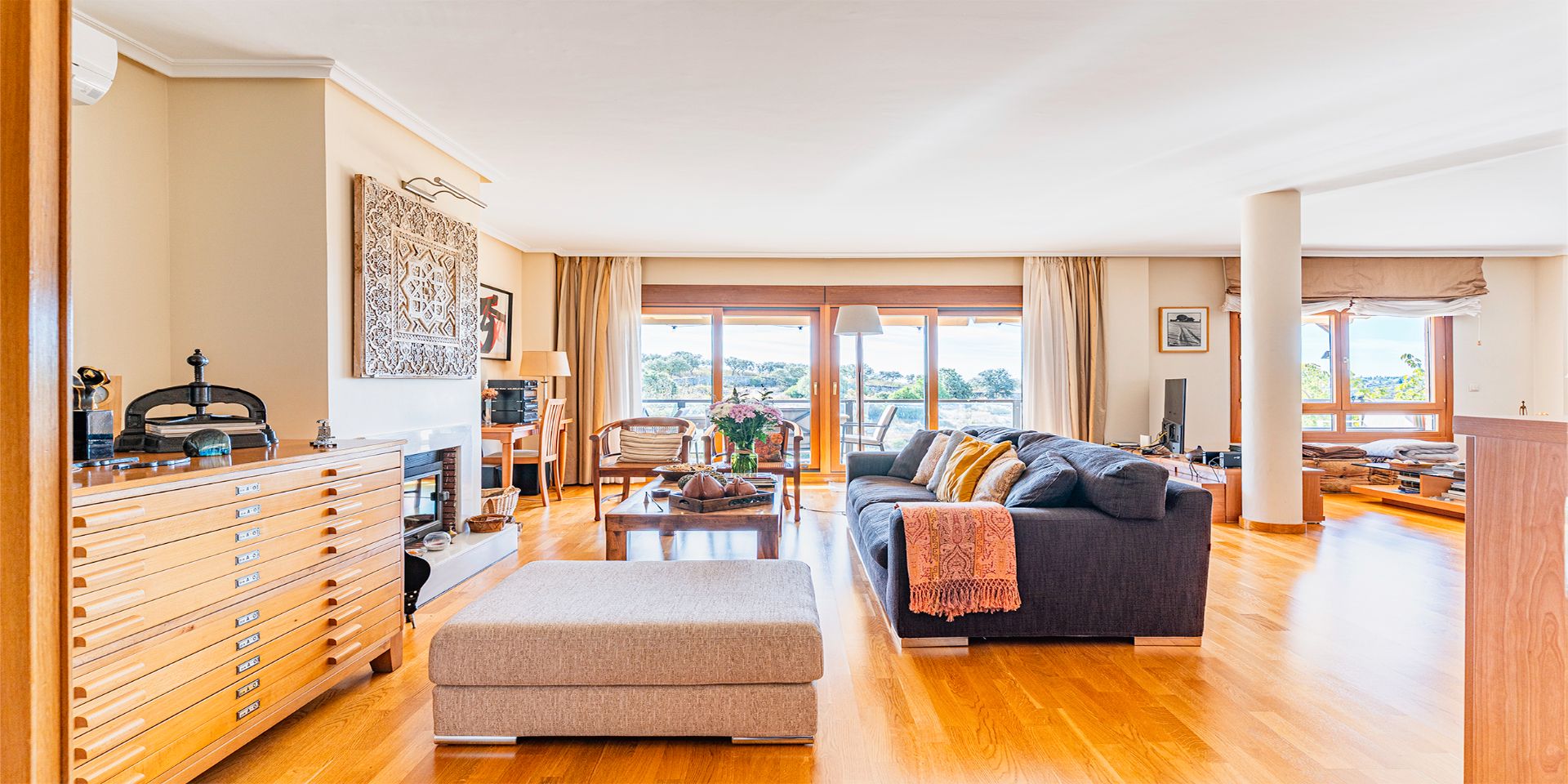 Living room of House or chalet for sale in Torrelodones  with Air Conditioner, Heating and Private garden