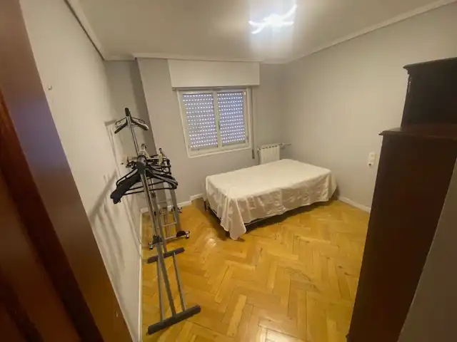 Schlafzimmer von Wohnung zum Verkauf in Vigo  mit Heizung, Parkett und Abstellraum