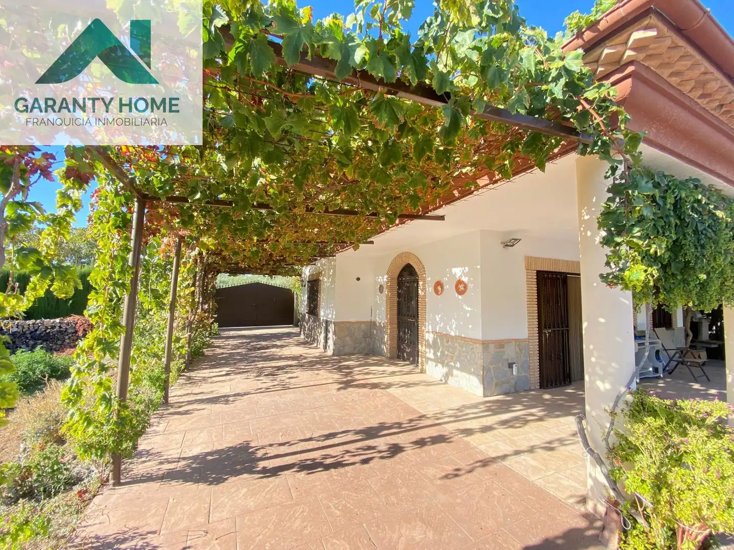 Vista exterior de Casa o chalet en venta en Fuensanta de Martos con Jardín privado, Trastero y Piscina