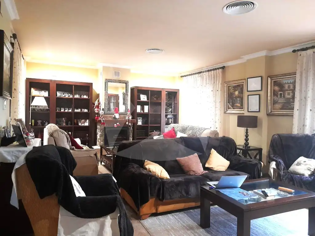 Casa o xalet en venda a Río Búrdalo, Avenida Elvas