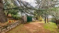 Jardí de Casa o xalet en venda en El Escorial amb Jardí privat, Terrassa i Alarma