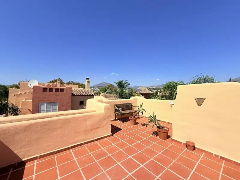 Adossat amb piscina de lloguer a Nueva Andalucía, imagen 30