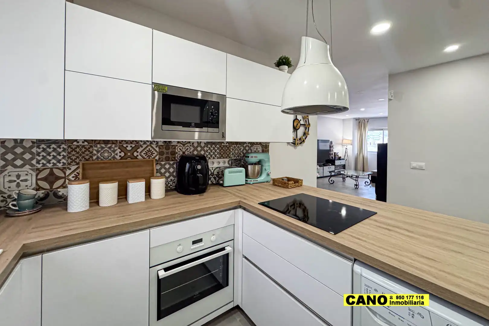 Piso en venta en Paseo de Almeria, Centro
