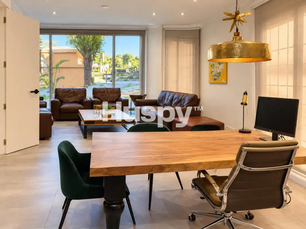 Büro zum Verkauf in Estepona, Málaga