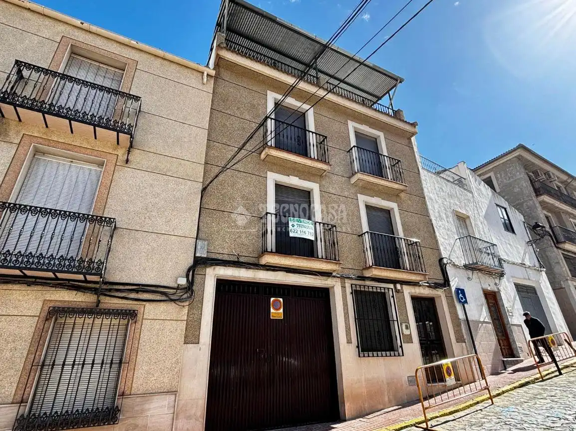 Exterior view of Houses for sale in Jódar  with Terrace, Furnished and Balcony