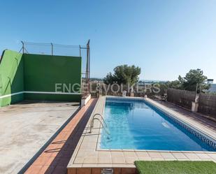 Swimming pool of House or chalet for sale in Vilanova i la Geltrú  with Air Conditioner, Heating and Private garden