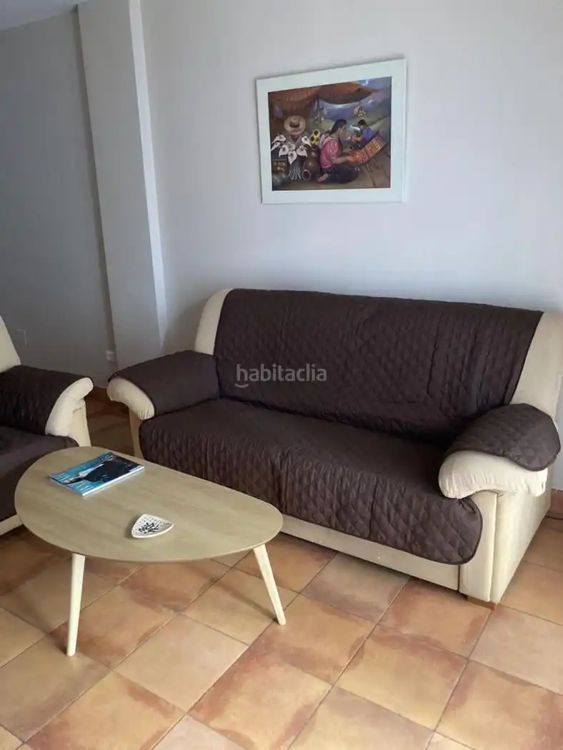 Apartament amb ascensor de lloguer a Calle Playas de la Ensenada 28