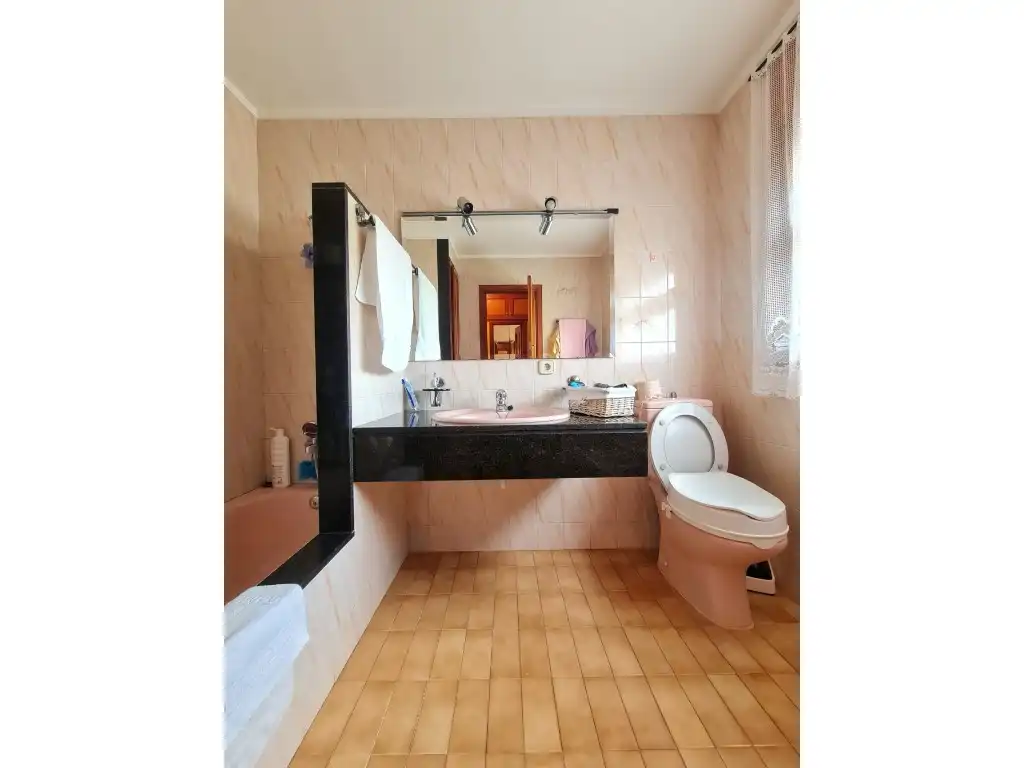 Baño de Casa o chalet en venta en Girona con Jardín privado y Terraza