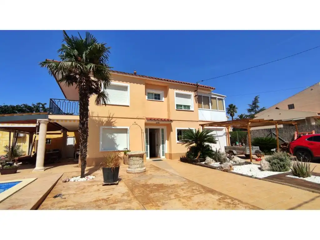 Casa amb piscina en venda a Valls, imagen 2