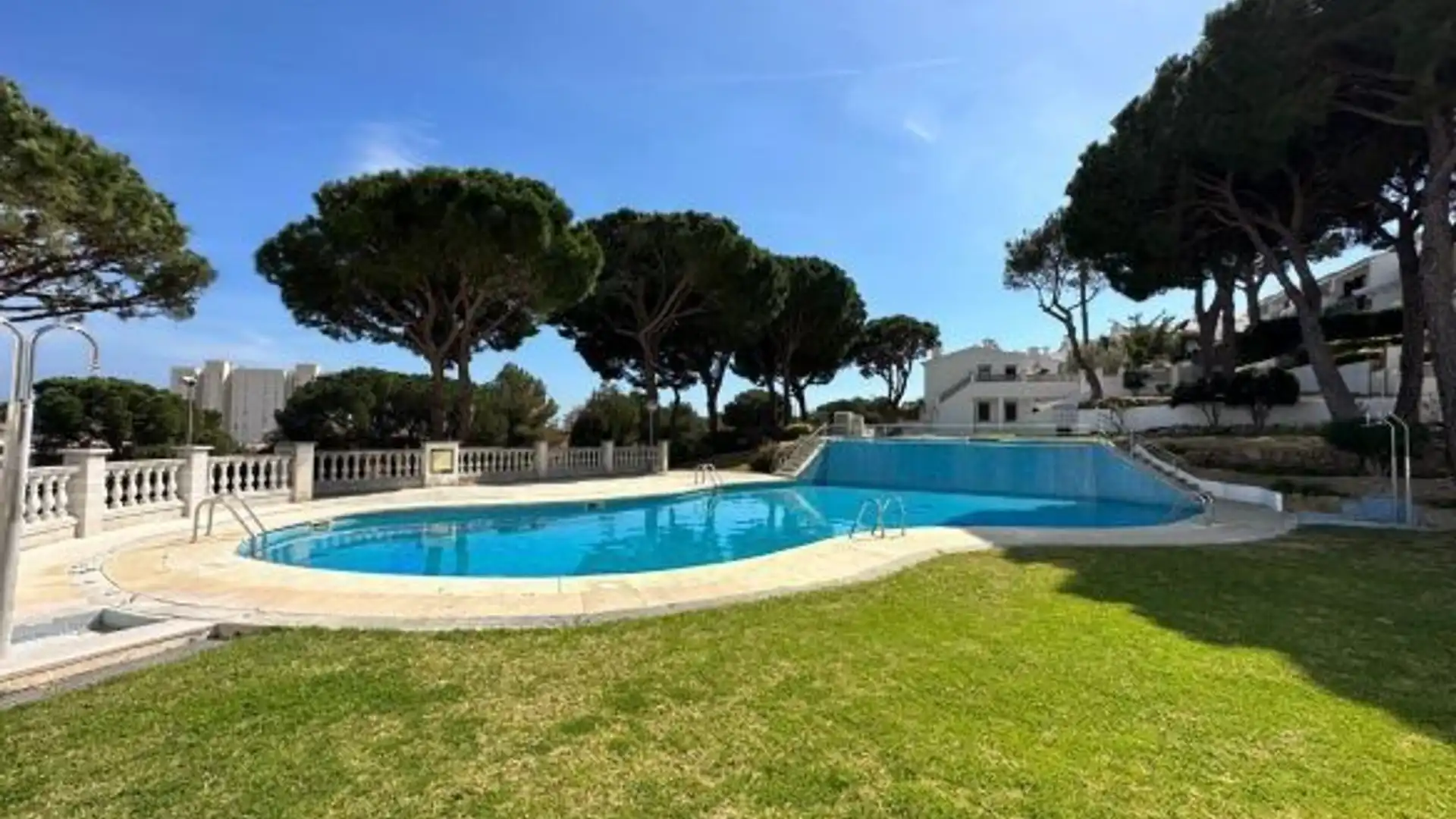 Piscina de Casa adosada en venda en Calonge i Sant Antoni amb Calefacció, Terrassa i Moblat
