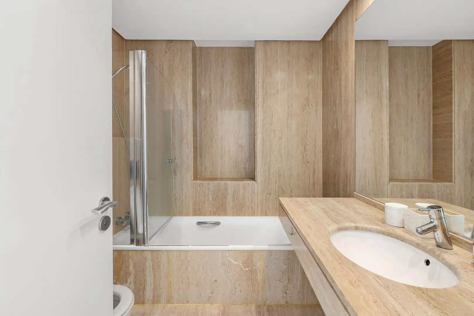 Casa con piscina en venta en Milla de Oro, imagen 17