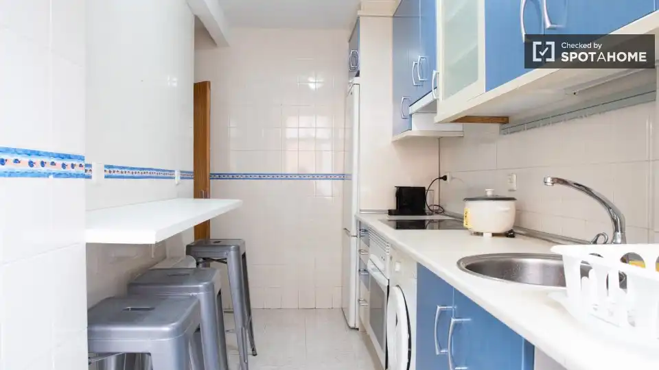 Cocina de Piso de alquiler en Alcalá de Henares con Aire acondicionado, Calefacción y Amueblado