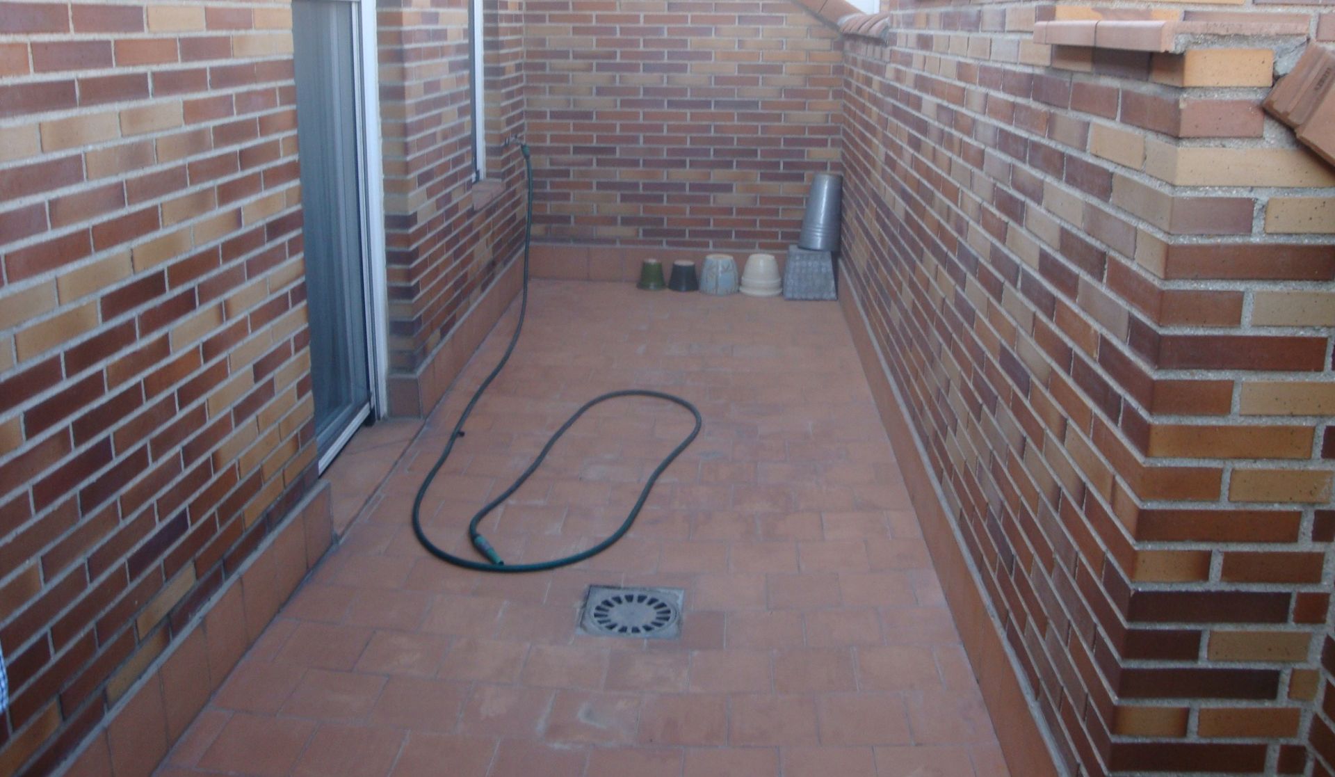 Balcony of Attic for sale in  Madrid Capital  with Air Conditioner, Heating and Parquet flooring